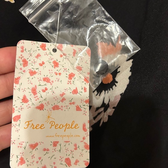 NWT FREE PEOPLE Black Floral Mini “Night Combo” Sunshadow Dress Size 4 - Picture 10 of 14